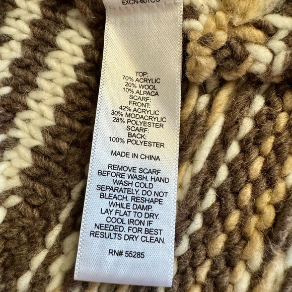 Express -Maximalist open front striped cardigan with removable faux fur Size M - Picture 4 of 6